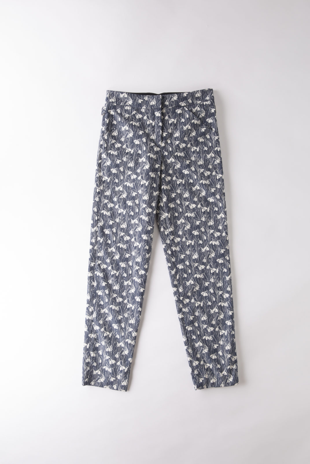 pantalon arazzo charles bleu marine en coton léger imprimé Liberty, roseanna