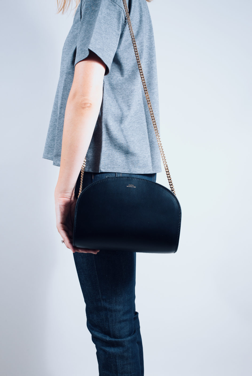 定番お得】 A.P.C - APC / ハーフムーン / ブラック/ SAC LUNA 19Pの